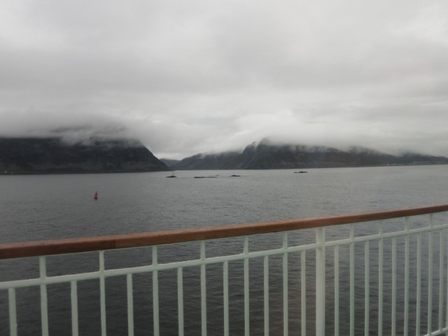 Hurtigruten_2015-06-18_06-36